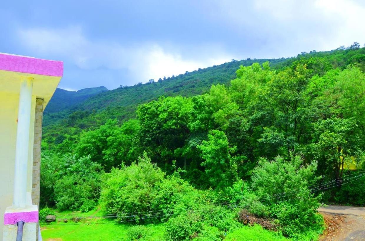 A2Zroomz Aarya Villa 4 Bhk Lonavala Luaran gambar